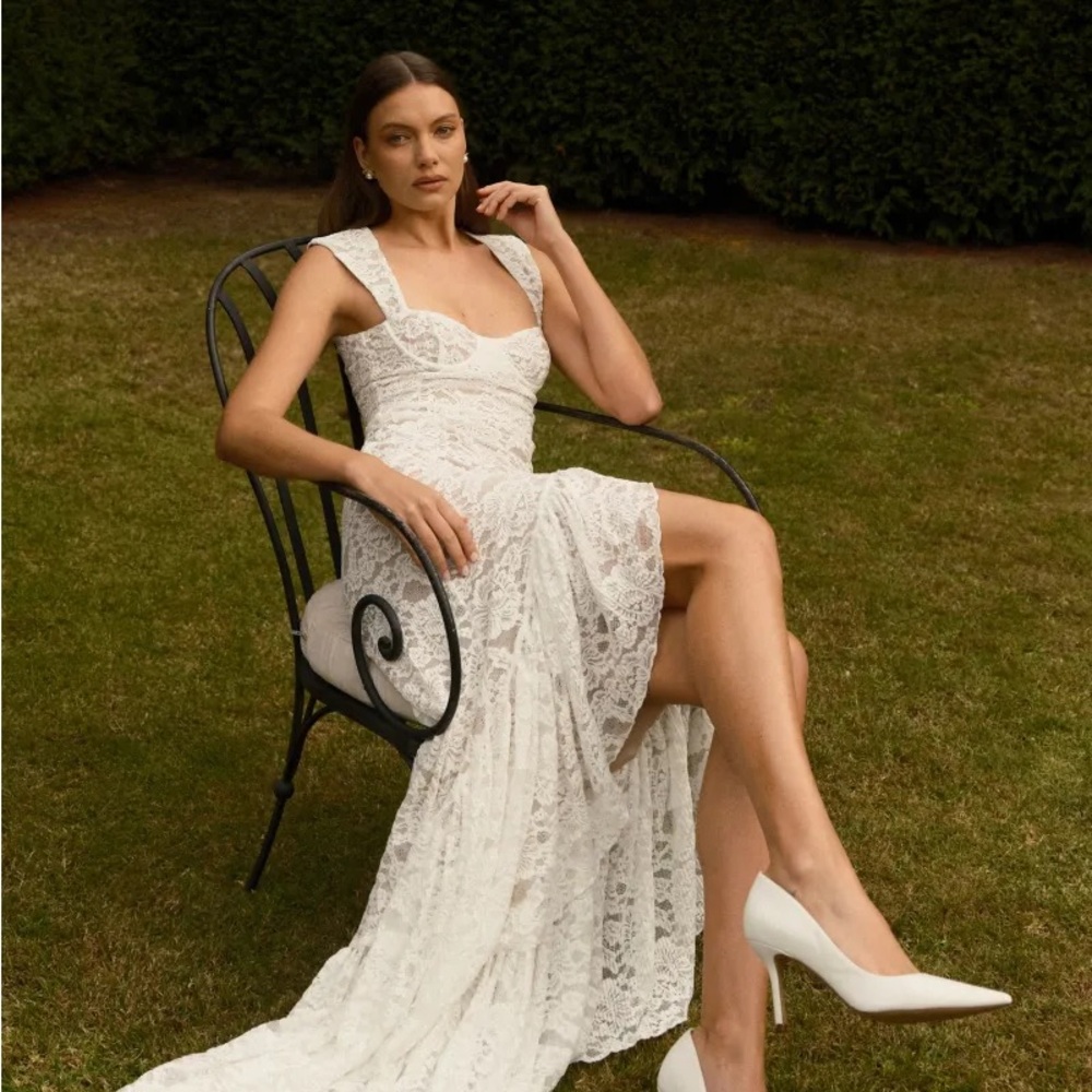 MESHKI White Lace Dress (BRIDAL)